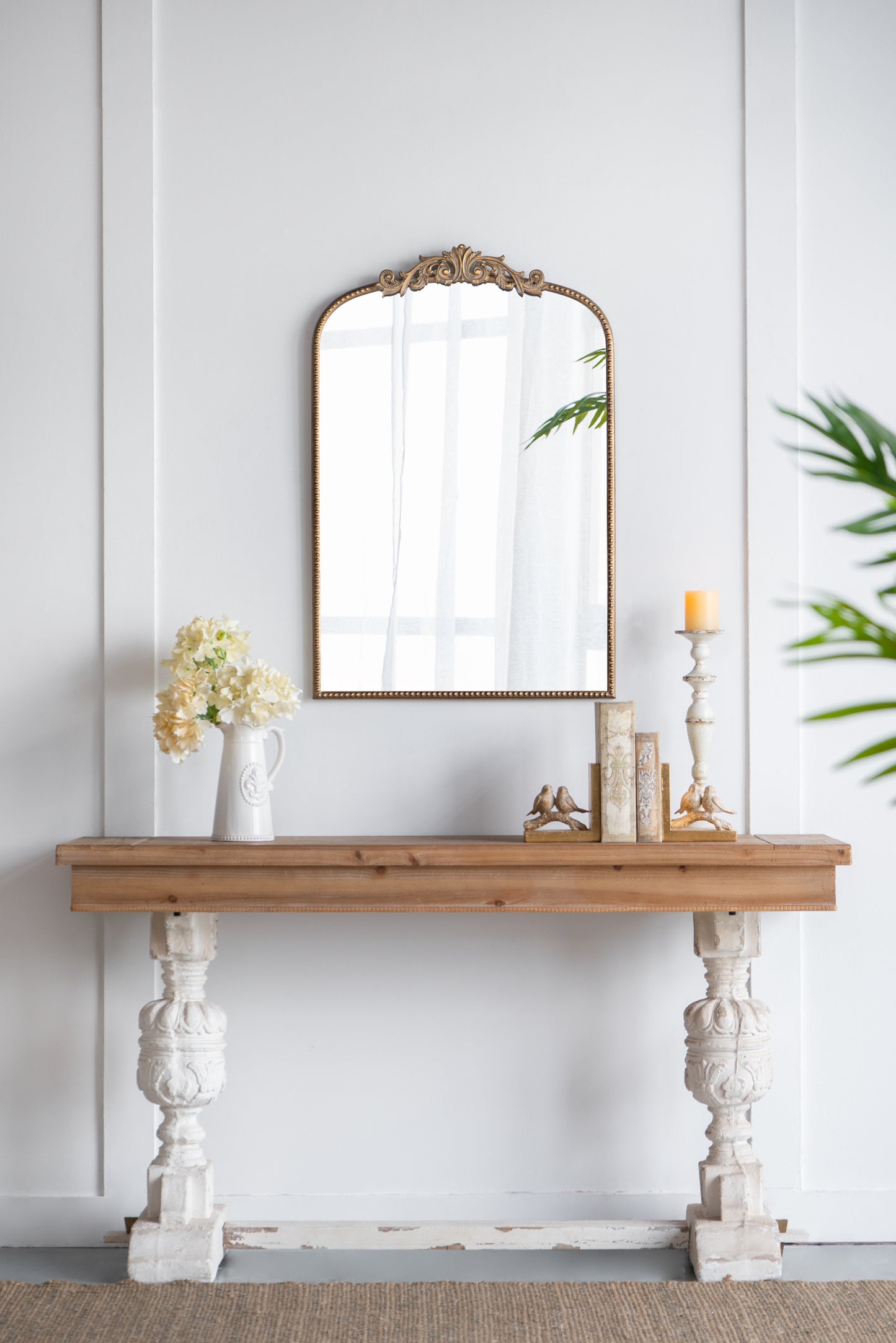 GOMYHOME 24" x 36" Gold Arch Mirror, Baroque Inspired Wall Decor for Bathroom Bedroom Living